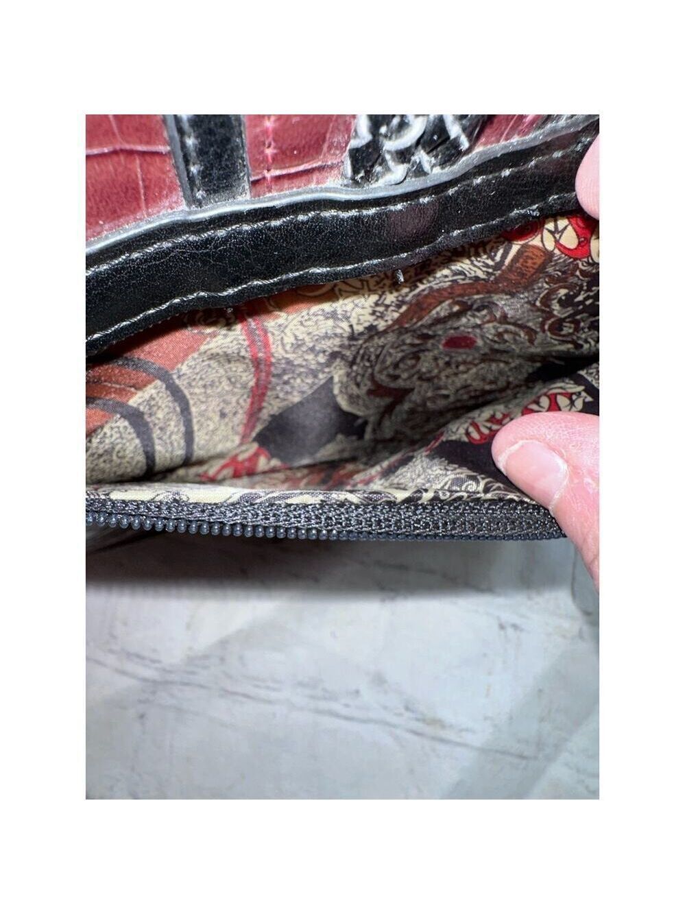 Retro Style Faux Crocodile Skin Brown/Black With Silver Metal Multi Pocket Purse - Picture 9 of 13